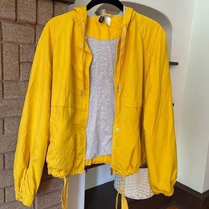 Bright Yellow rain jacket🌈